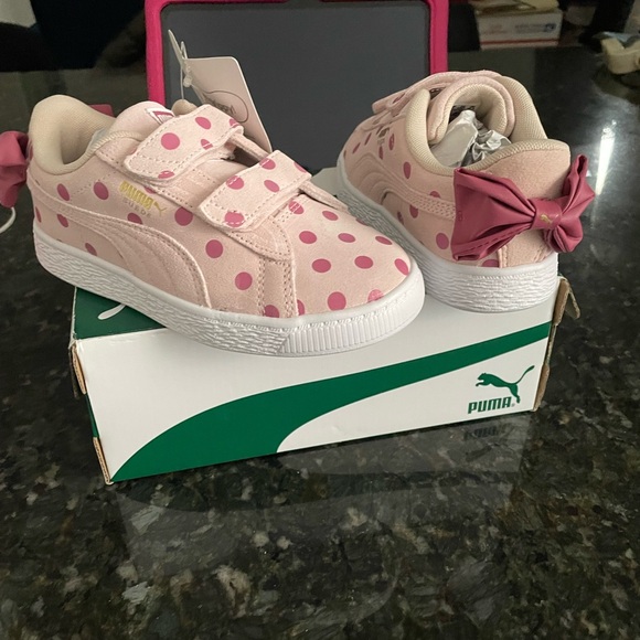 Puma sneakers for girl’s - Picture 2 of 3